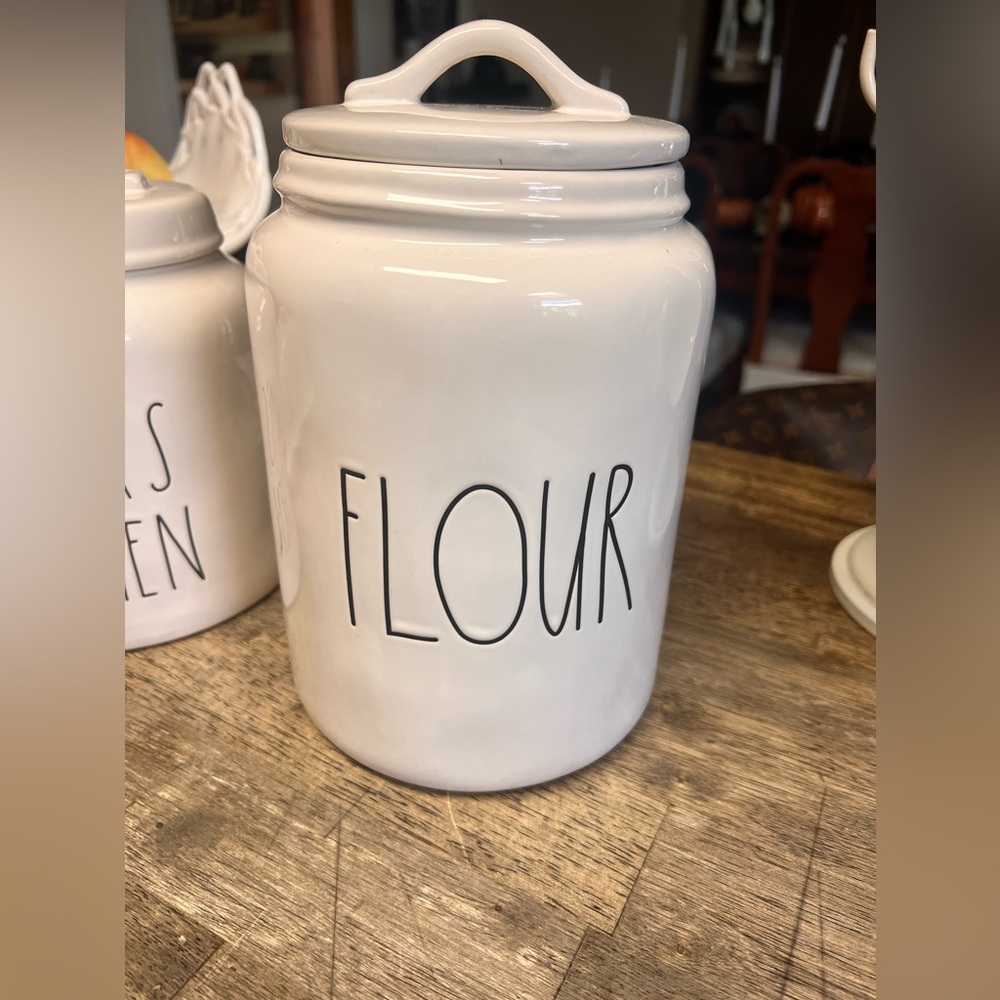Rae Dunn Flour jar